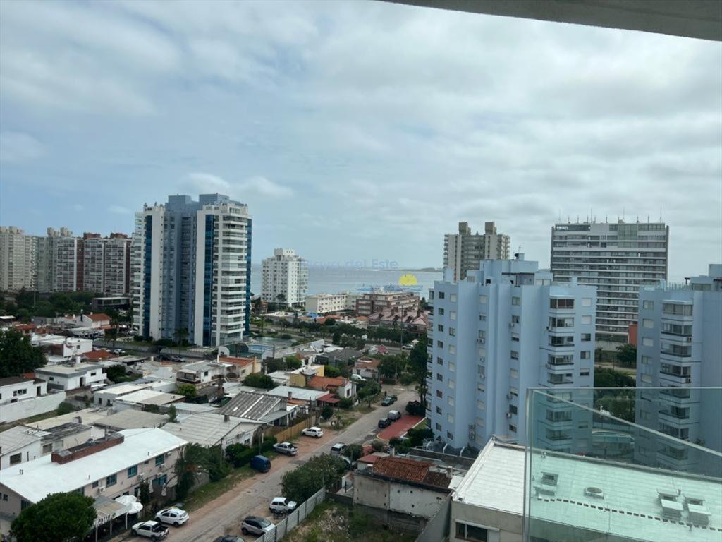 Apartamento en venta de 3 dormitorios en Edificio