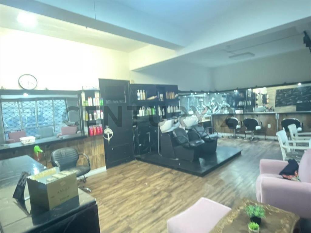 LOCAL COMERCIAL EN ALQUILER EN L.A. HERRERA CERCA DE NUE...