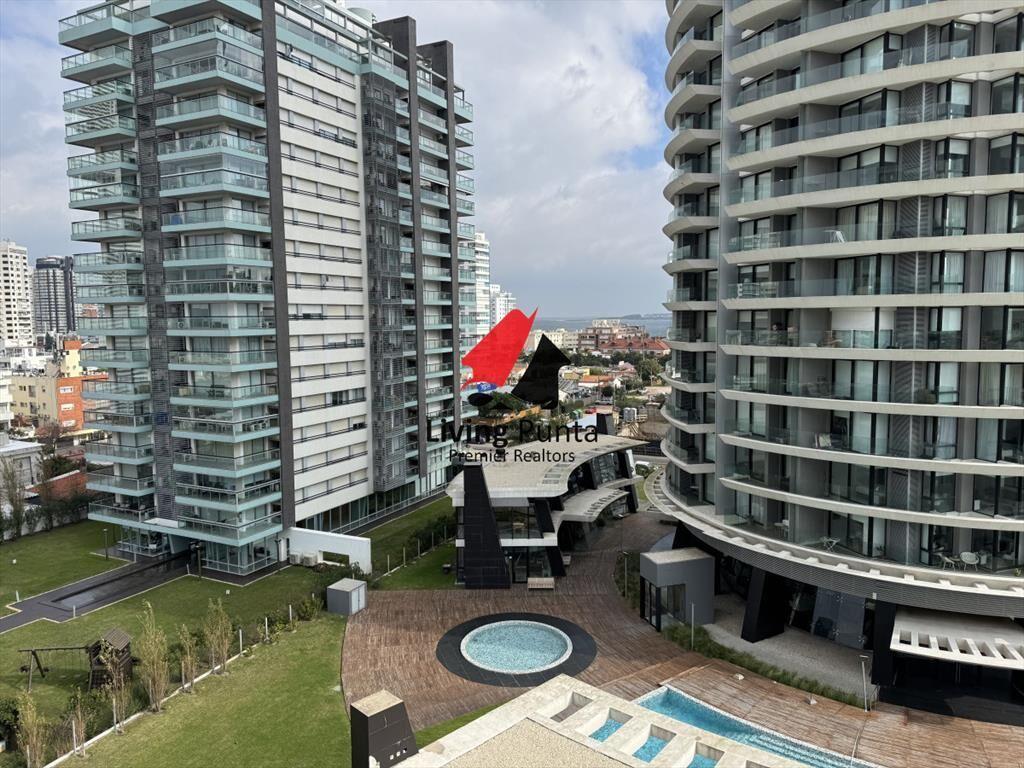 Moderno apartamento en venta a pasos del mar