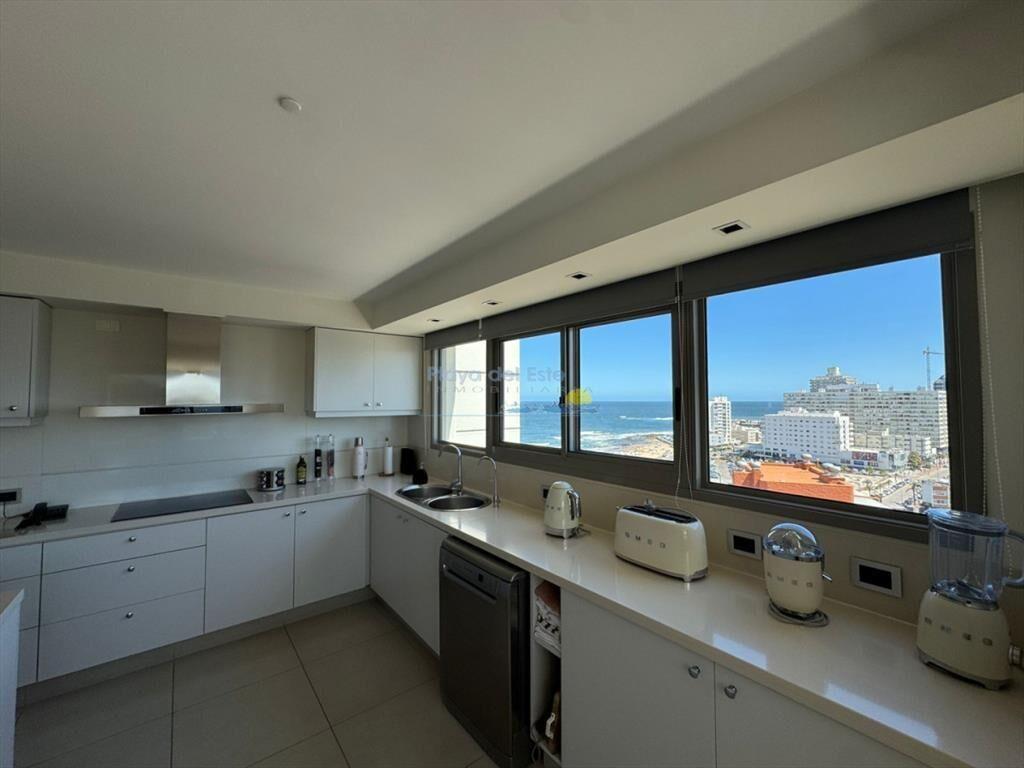 Apartamento en venta de 4 dormitorios en Torre ,