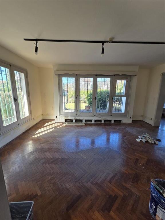 Próximo Arocena y Schroeder, 15 mts de frente, 337 m2 !!