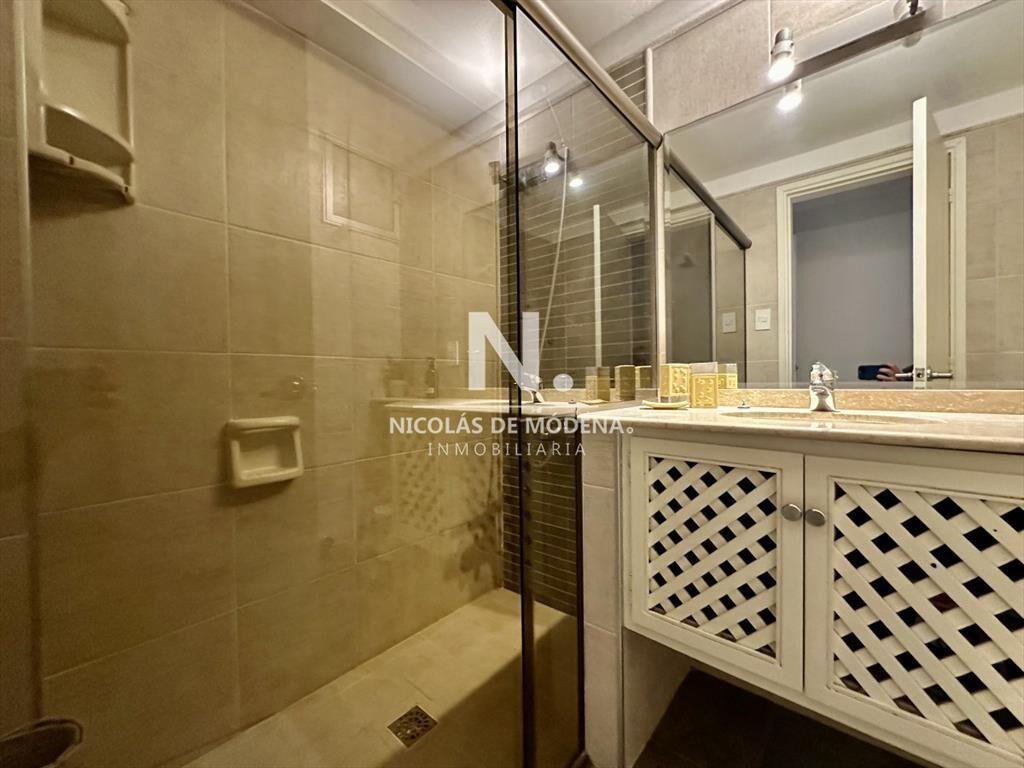 Excelente apartamento en península playa brava