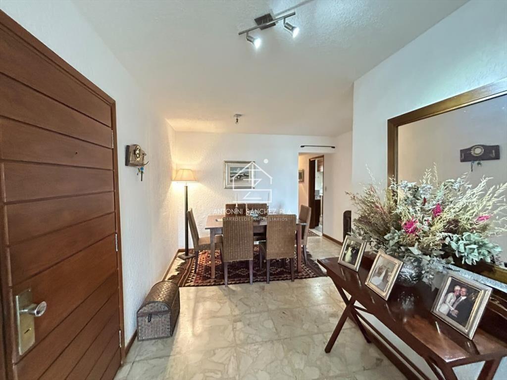 Alquiler apartamento tres dormitorios Punta del este Playa