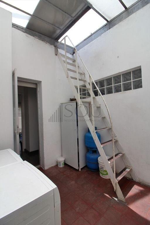 VENTA 2 CASAS, LOCAL COMERCIAL Y ESTACIONAMIENTO SOBRE AVEN