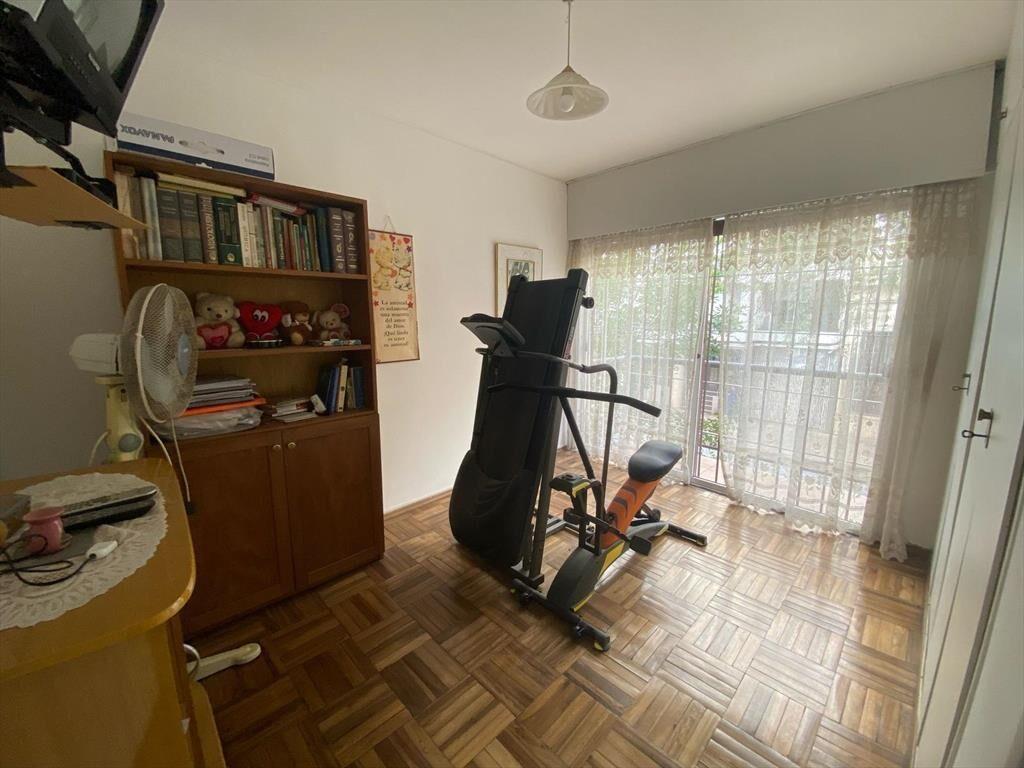 Casa a la venta de 3 dormitorios y garaje en Cordón