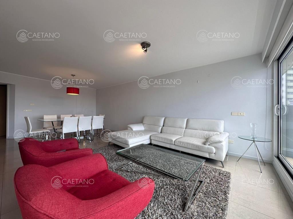 Apartamento en venta de 3 dormitorios en Punta