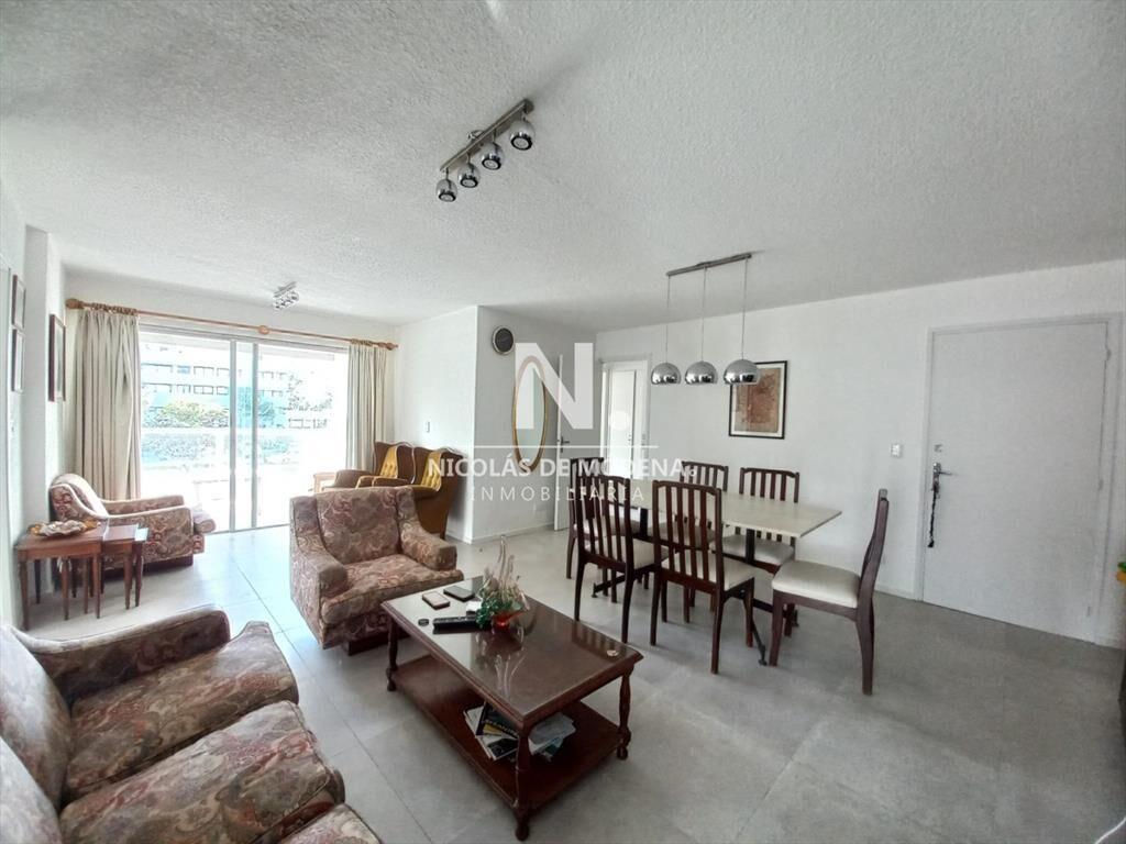 Departamento de 3 dormitorios en venta en Roosevelt