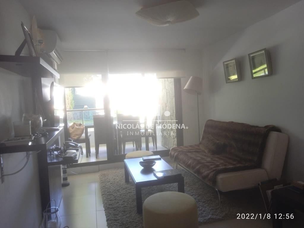 Departamento de 2 dormitorios en venta en Punta