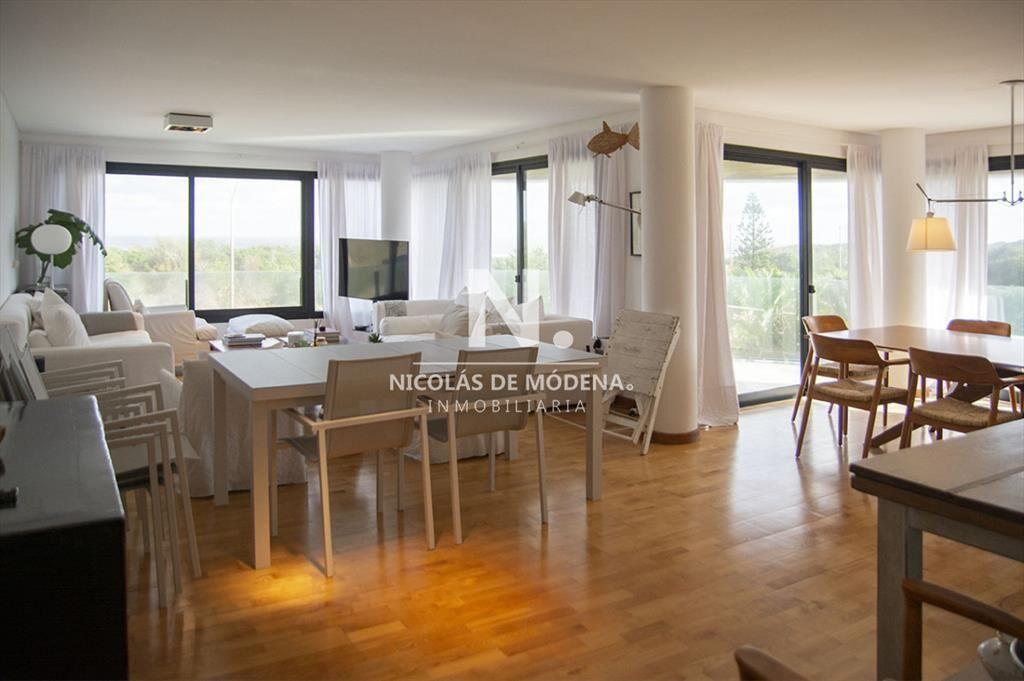 Apartamento de 3 dormitorios ensuite en primera