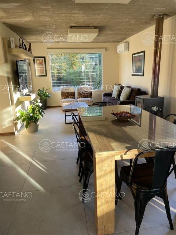 Hermosa casa en venta en Burnett