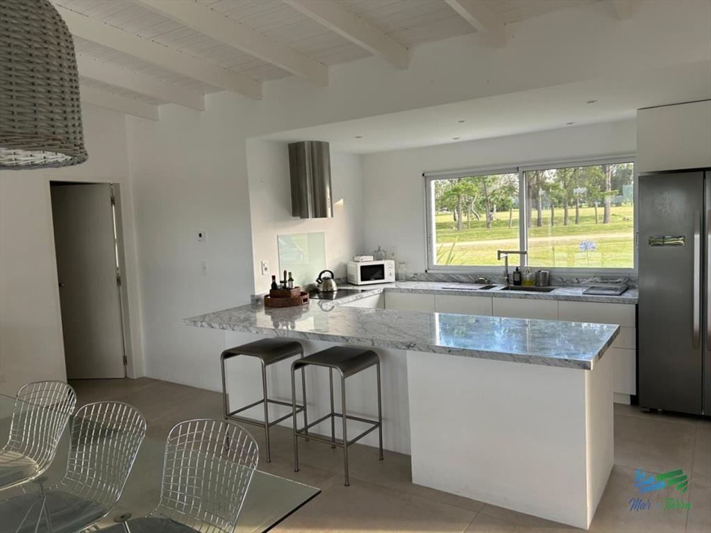 En venta casa en chacra barrio privado El La del