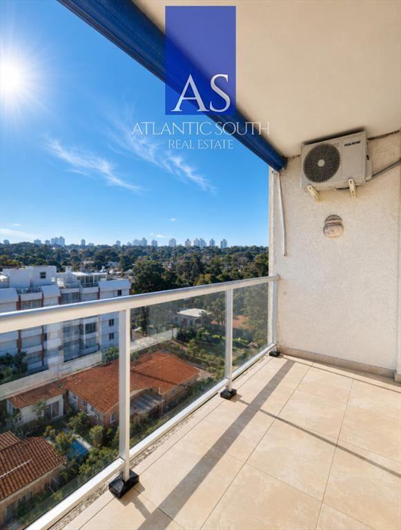 Apartamento de 1 dormitorio con vista al mar y en