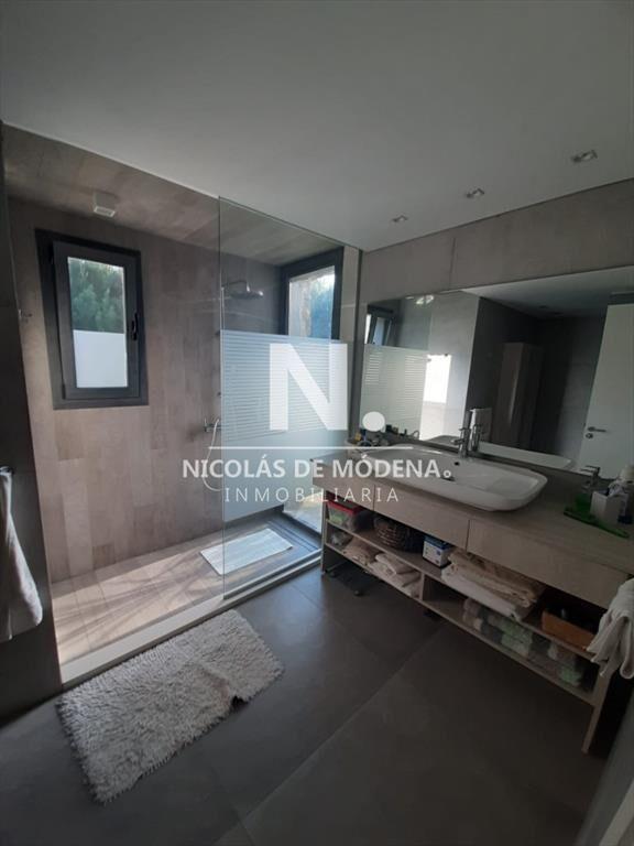 Hermosa casa Yambae a la venta en la Arbolada