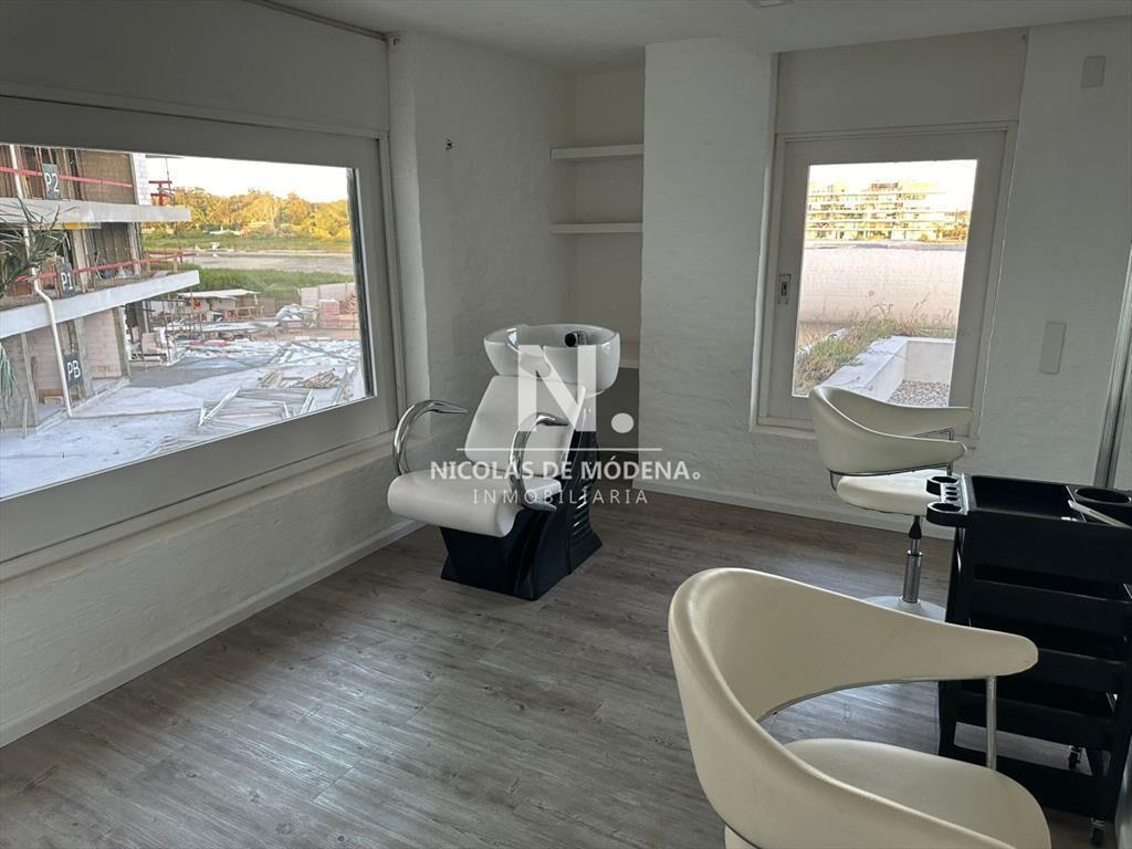 Vende Apartamento de 3 dormitorios en Mansa Punta