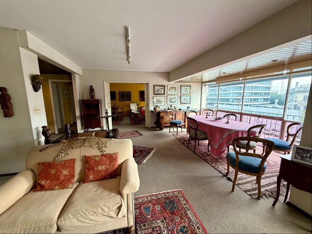 Venta apartamento 3 dormitorios, estar, servicio, amplio,