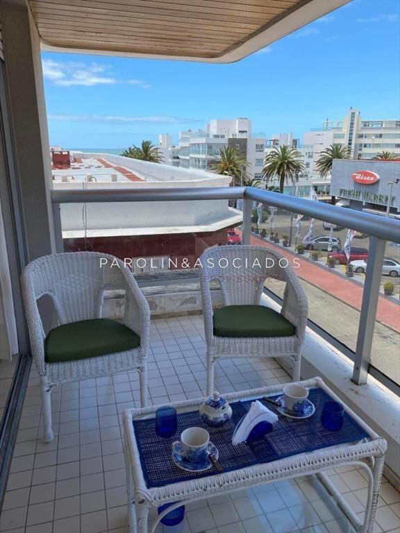 Excelente apartamento en Península con barbacoa cerrada