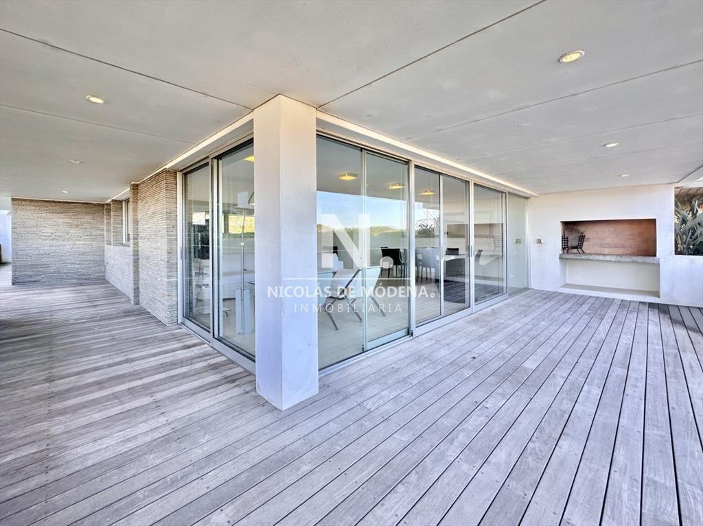 Apartamento de dos dormitorios con parillero en