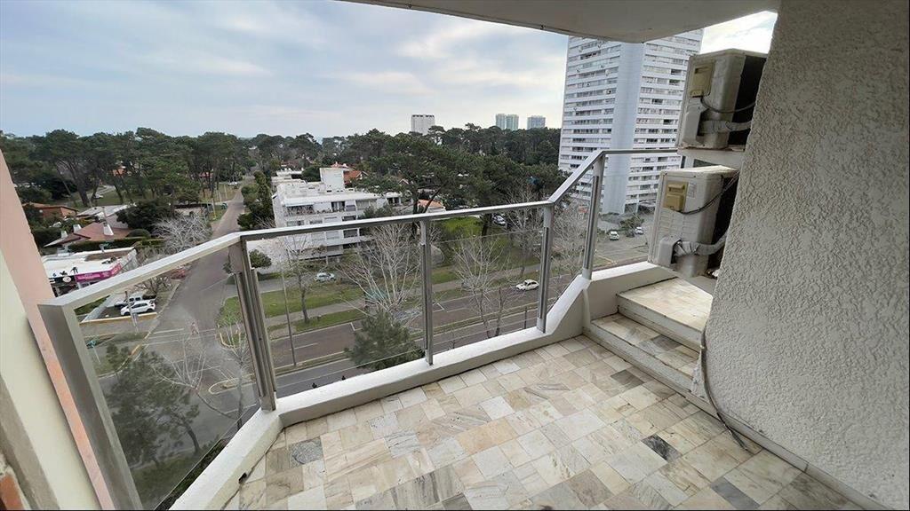 Apartamento en venta de 2 dormitorios en Punta del este
