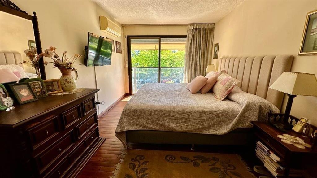 Venta Apto 4 Dormitorios Frente al Golf 2 Cocheras