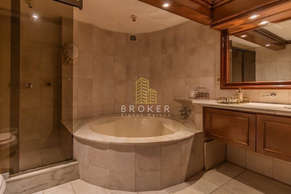 Venta apartamento 5 dormitorios en Punta Uruguay