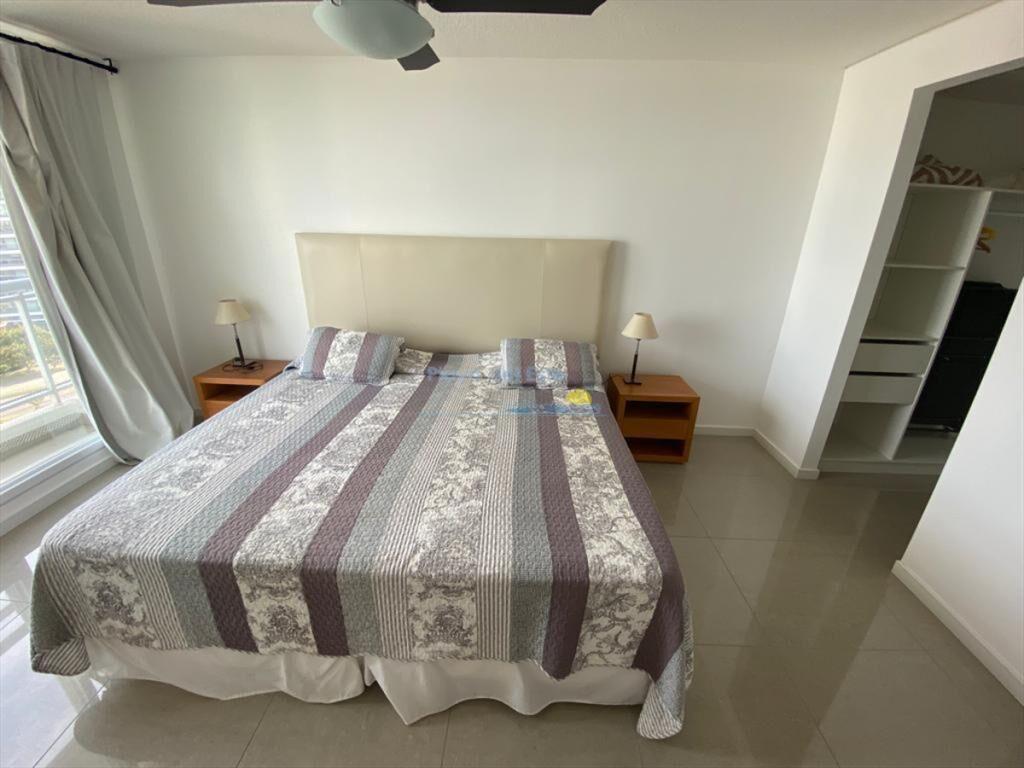 Apartamento de 2 dormitorios en alquiler temporal