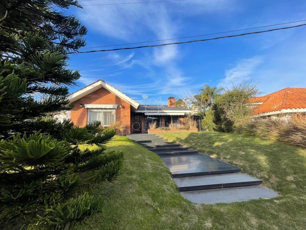Casa en Venta y Alquiler, Mansa, Punta del Este,