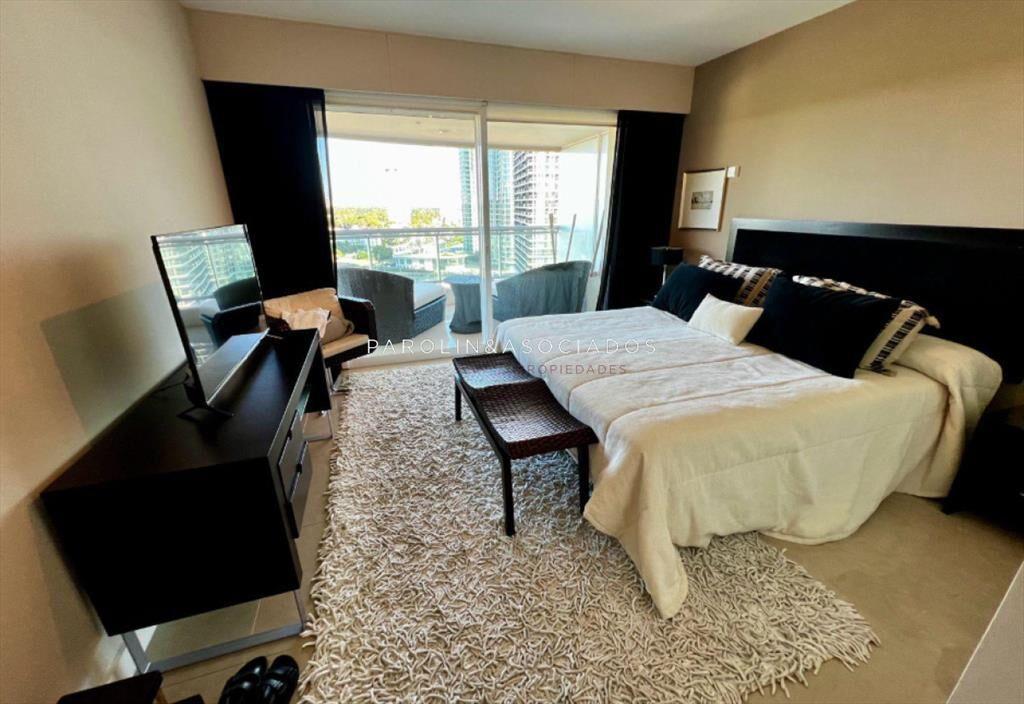 Apartamento en venta de 2 dormitorios y en torre