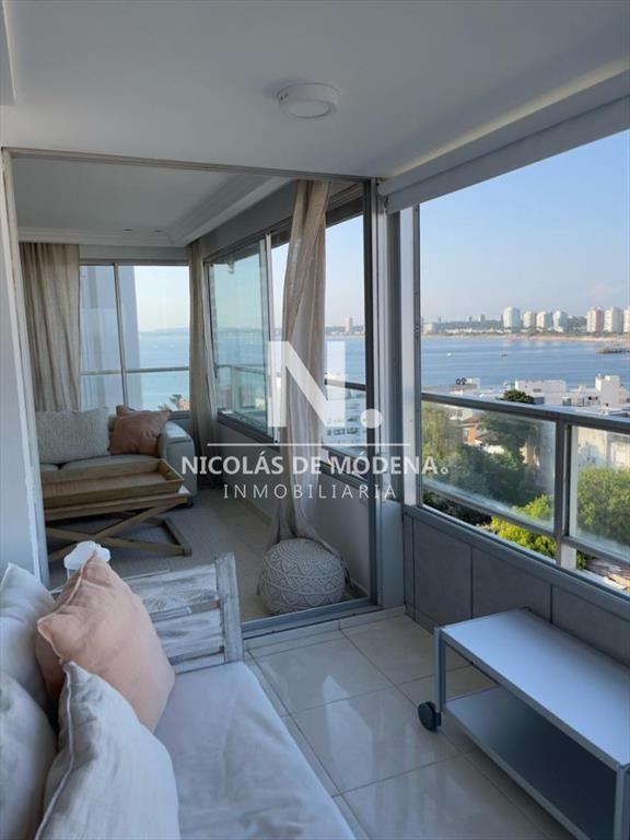 Vende Apartamento en Península - Punta del Este