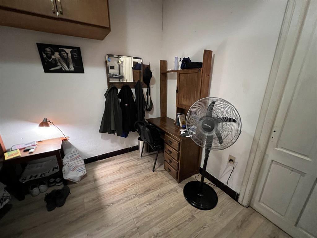 Venta Casa Cuatro Dormitorios en Pocitos con Azotea amplia