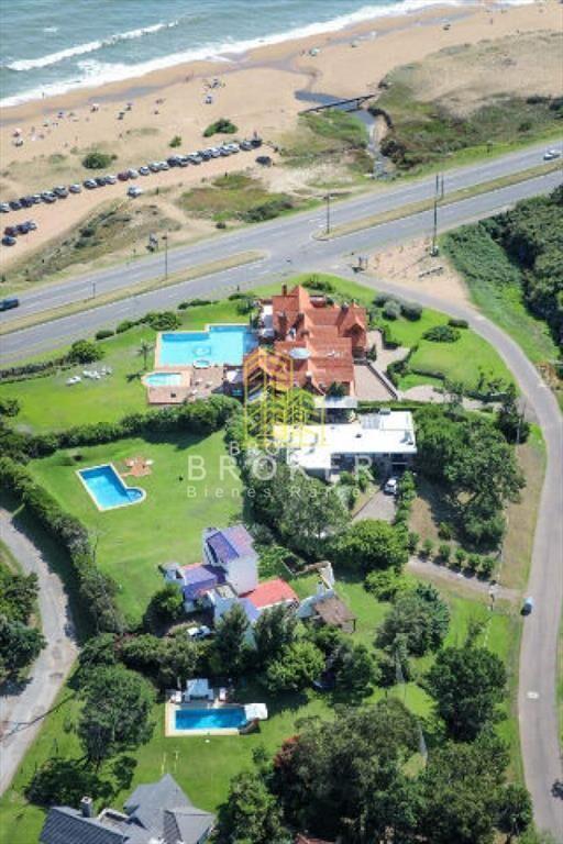Venta MansiÃ³n frente al mar en Punta Del Este