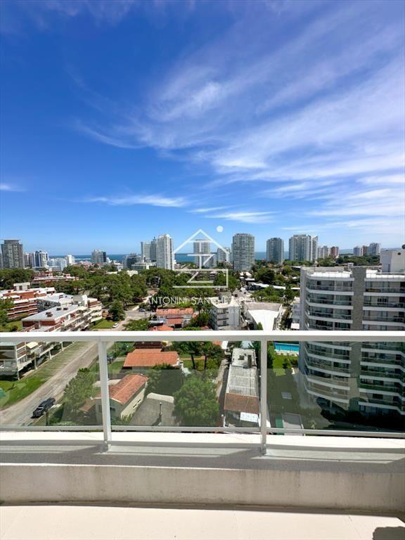 Penthouse en Venta de 3 Dormitorios en Punta del