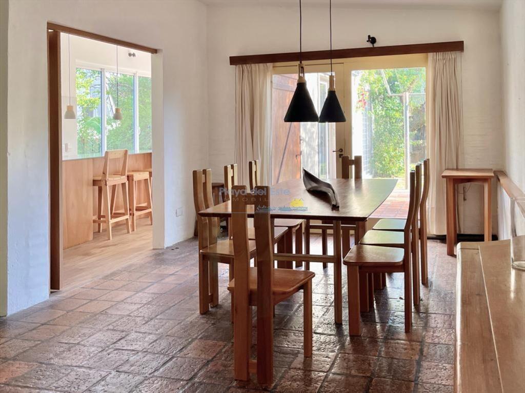 Casa en Alquiler de 3 Dormitorios en RincÃ³n del