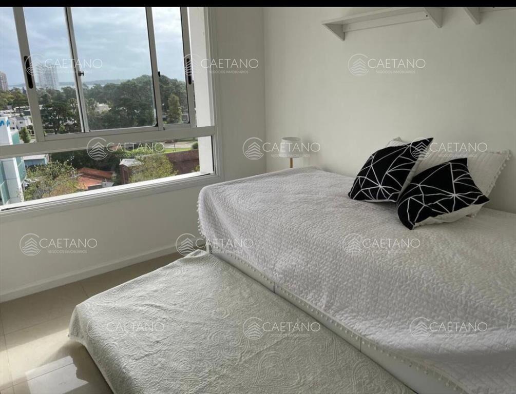 En venta apartamento de 2 dormitorios en Jardines de la Sie