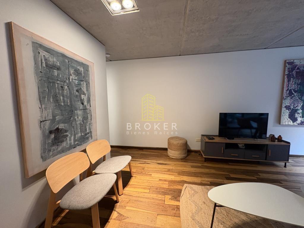 Alquiler anual de hermoso apartamento de 1 dorm