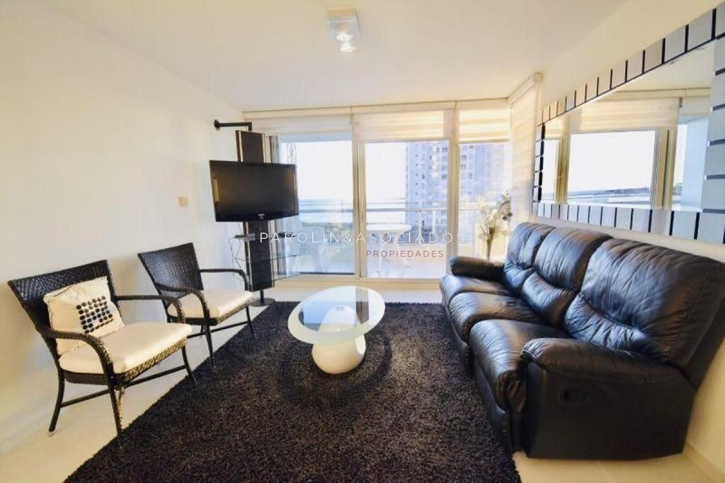 Apartamento 2 dormitorios en Season Tower, Punta