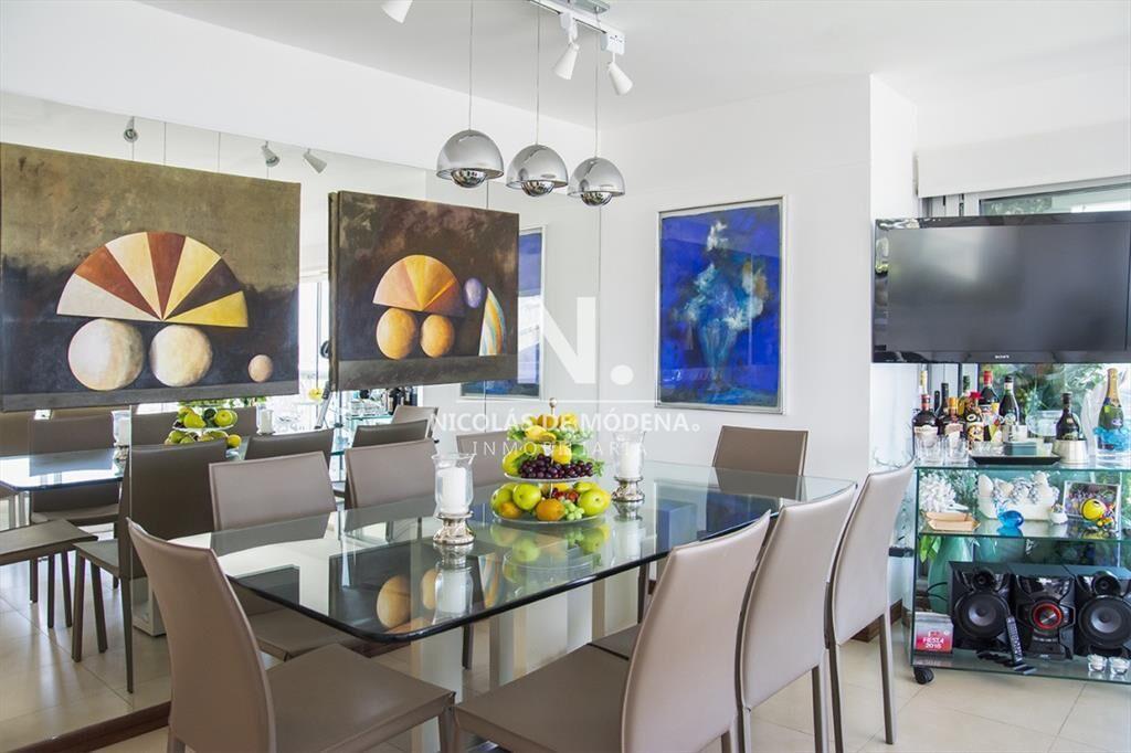 Apartamento de 3 dormitorios a la venta, a pasos