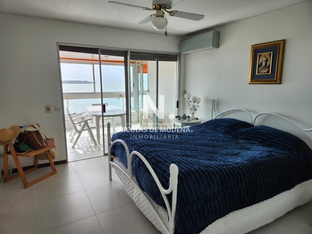 Apartamento de 3 dormitorios en Edificio Torreon , Playa Ma