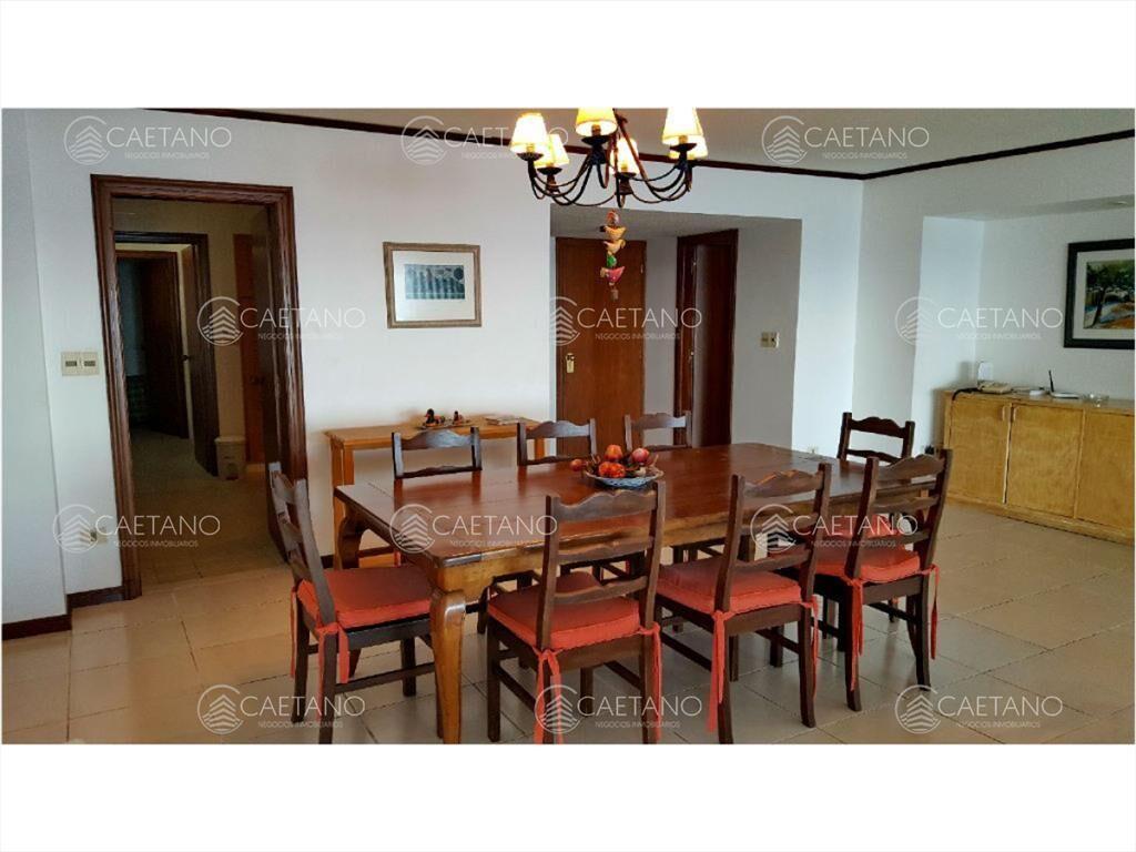 Venta apartamento 3 dormitorios península Punta