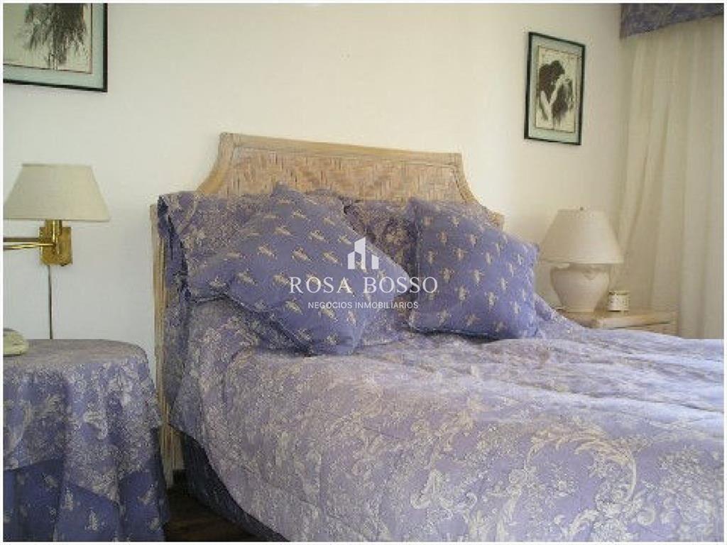 Apartamento en Brava, 3 dormitorios *