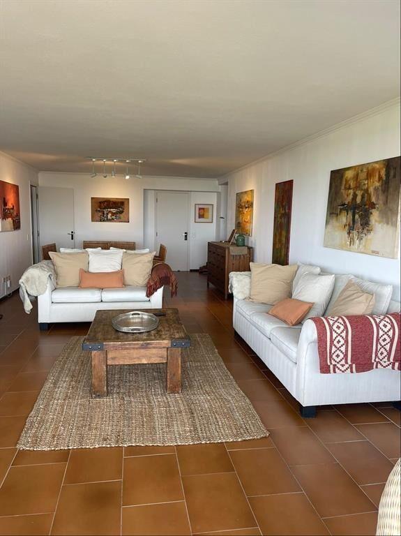 VENTA APARTAMENTO PUNTA DEL ESTE ESTUPENDA VISTA PISO ALTO