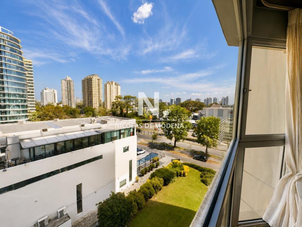 En venta apartamento de 2 dormitorios en Punta
