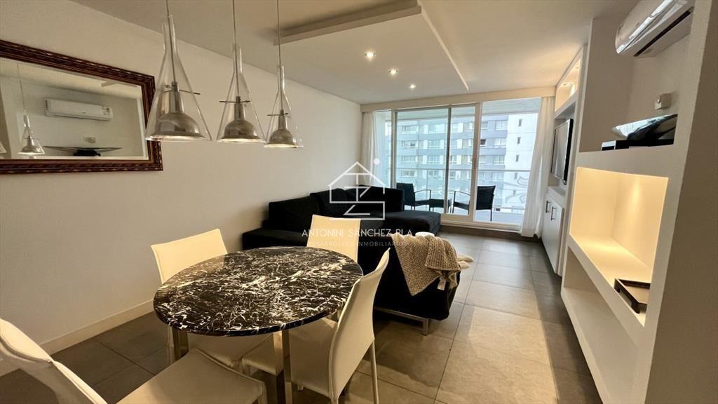 Apartamento alquiler anual 1 dormitorio y medio