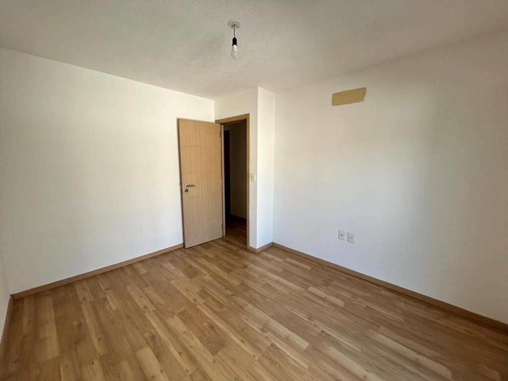 Venta de Apartamento con 2 dormitorios y garage con renta en