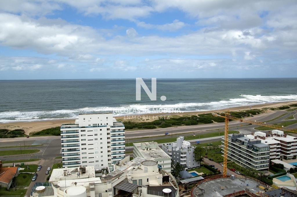 Departamento en venta, Torre nueva en Playa Wind