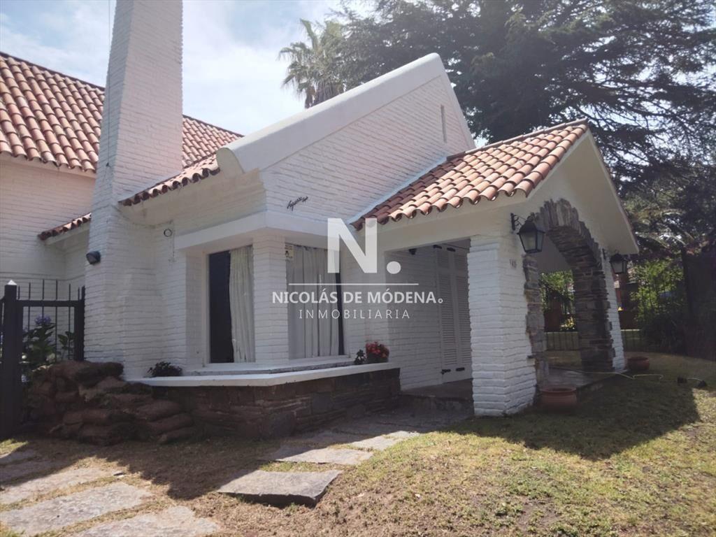 Alquila casa de 2 dormitorios, con parrillero y piscina en
