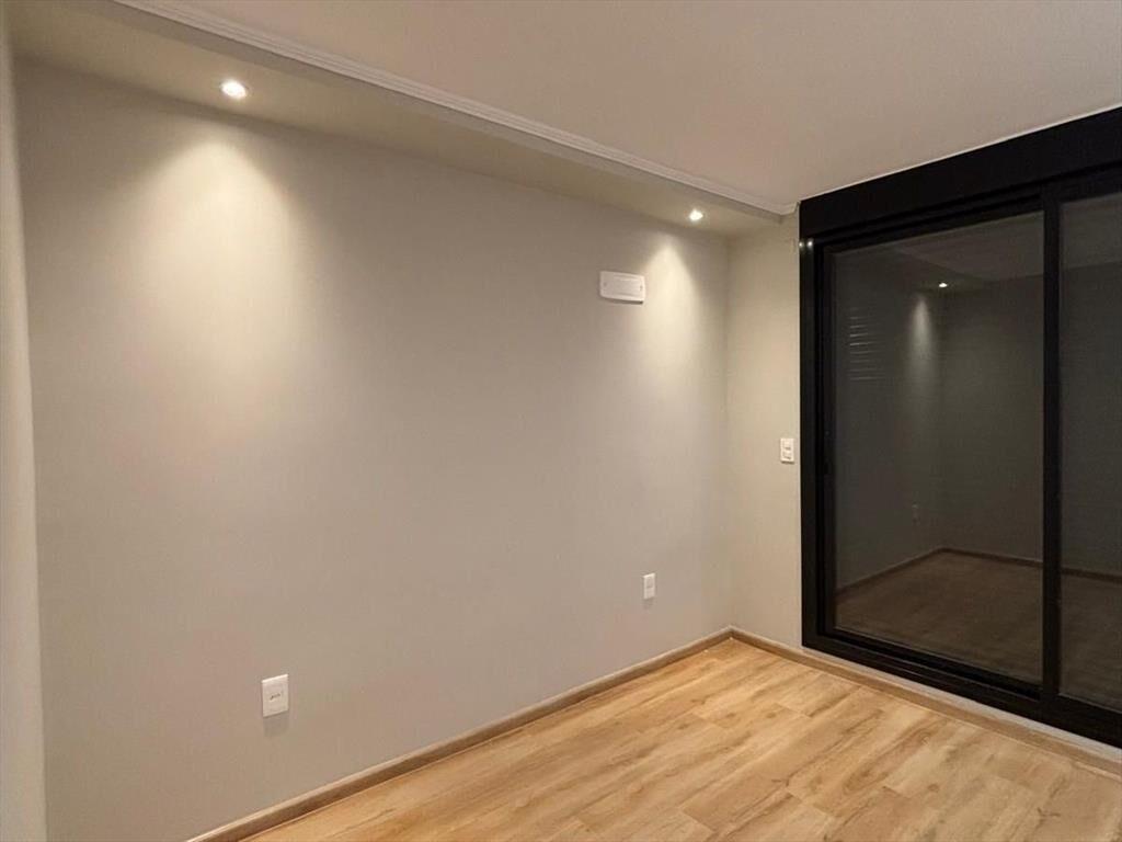 Venta apartamento 1 dormitorio con terraza Avenida Rivera M
