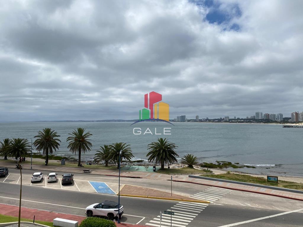 Vende apartamento con vista al mar de 3 Punta del