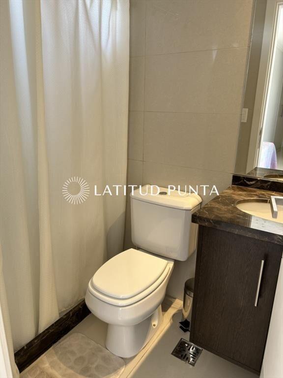 Crucero, apartamento de 3 dormitorios en primera