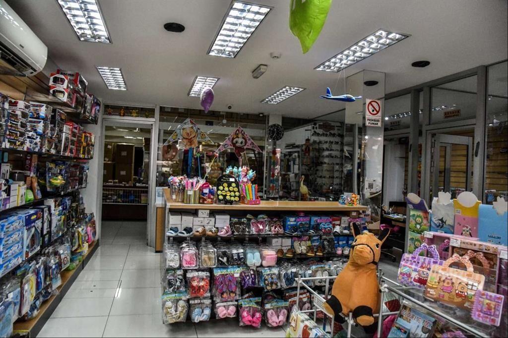 Venta excelente local en La Comercial, Oportunidad!