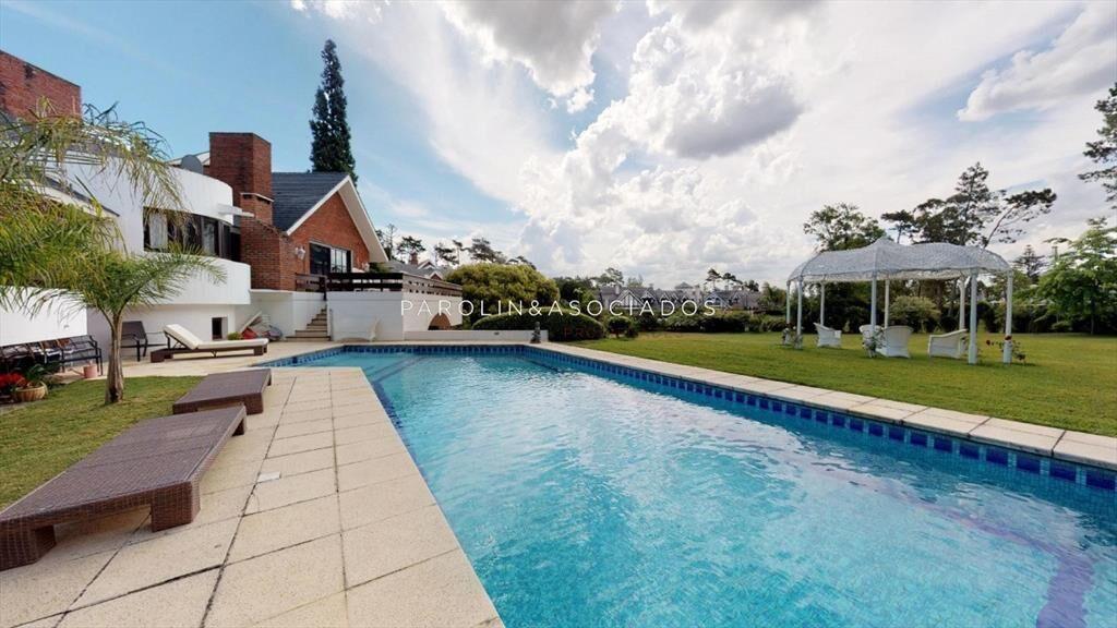 Casa en venta de 6 dormitorios en el Golf, Punta